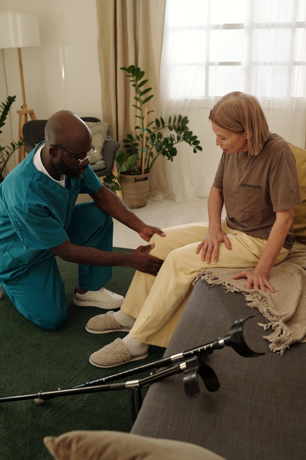 Solutions sur mesure pour l'aide à domicile : services adaptés